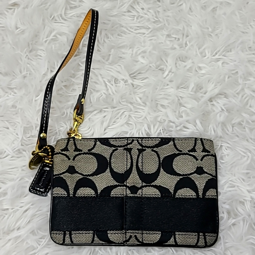 Coach Black/Tan Wristlet